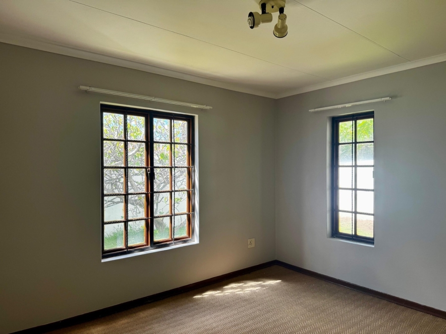 3 Bedroom Property for Sale in Protea Park North West